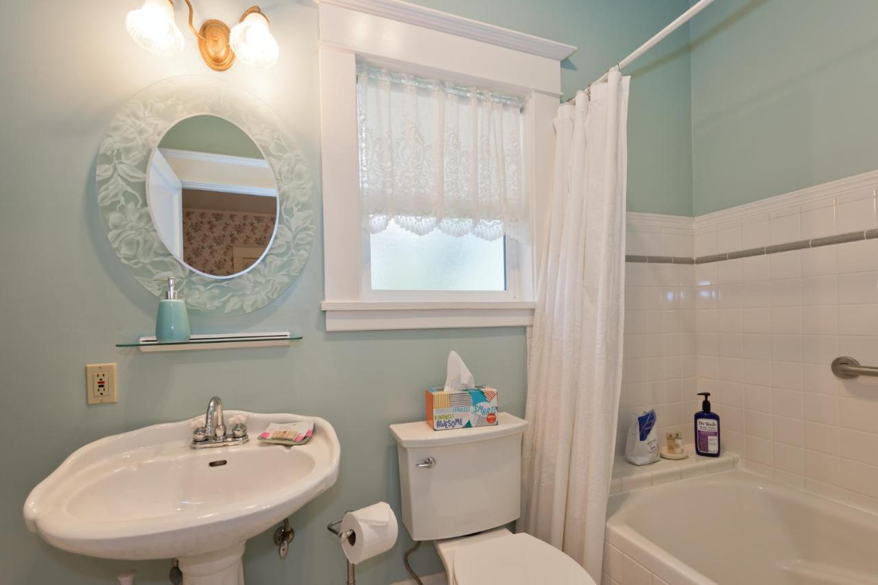 Five Seasuns Bed And Breakfast Port Angeles Exterior foto