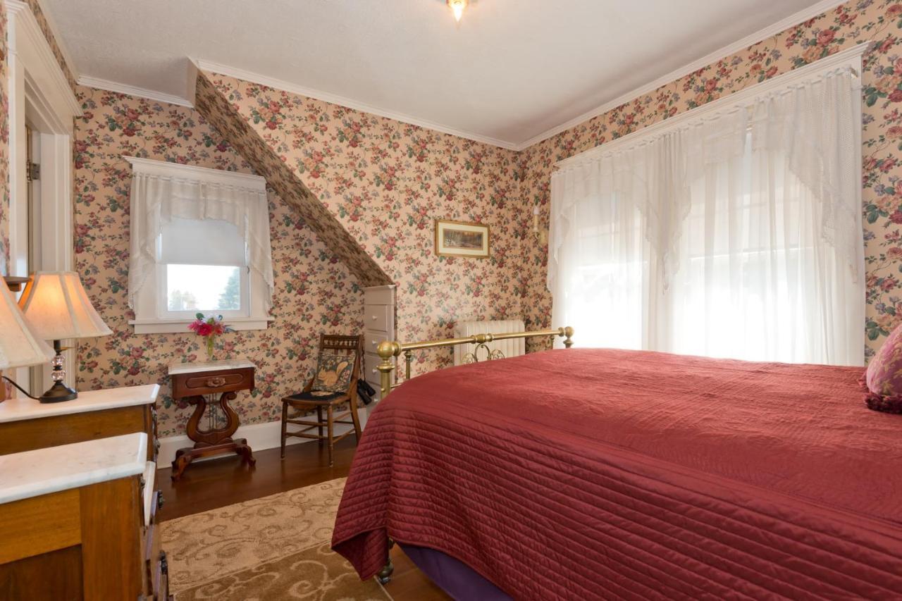 Five Seasuns Bed And Breakfast Port Angeles Exterior foto